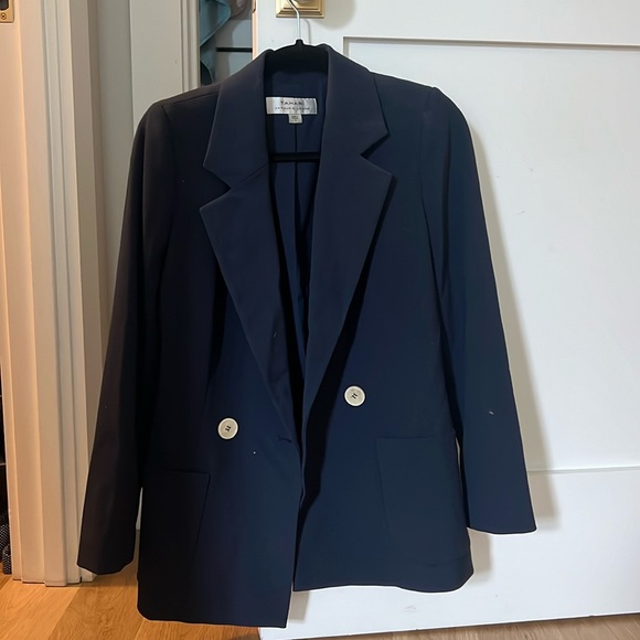 Tahari navy blazer - Picture 2 of 3